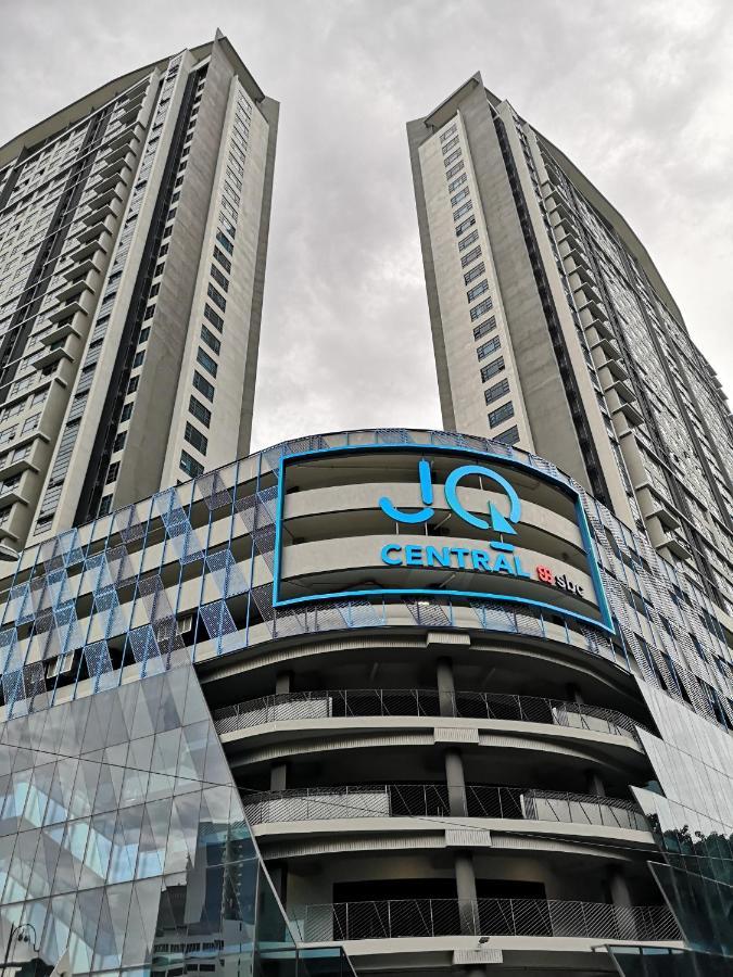 Jesselton Quay With City View Near Suria Sabah Mall & Jesselton Point コタキナバル エクステリア 写真